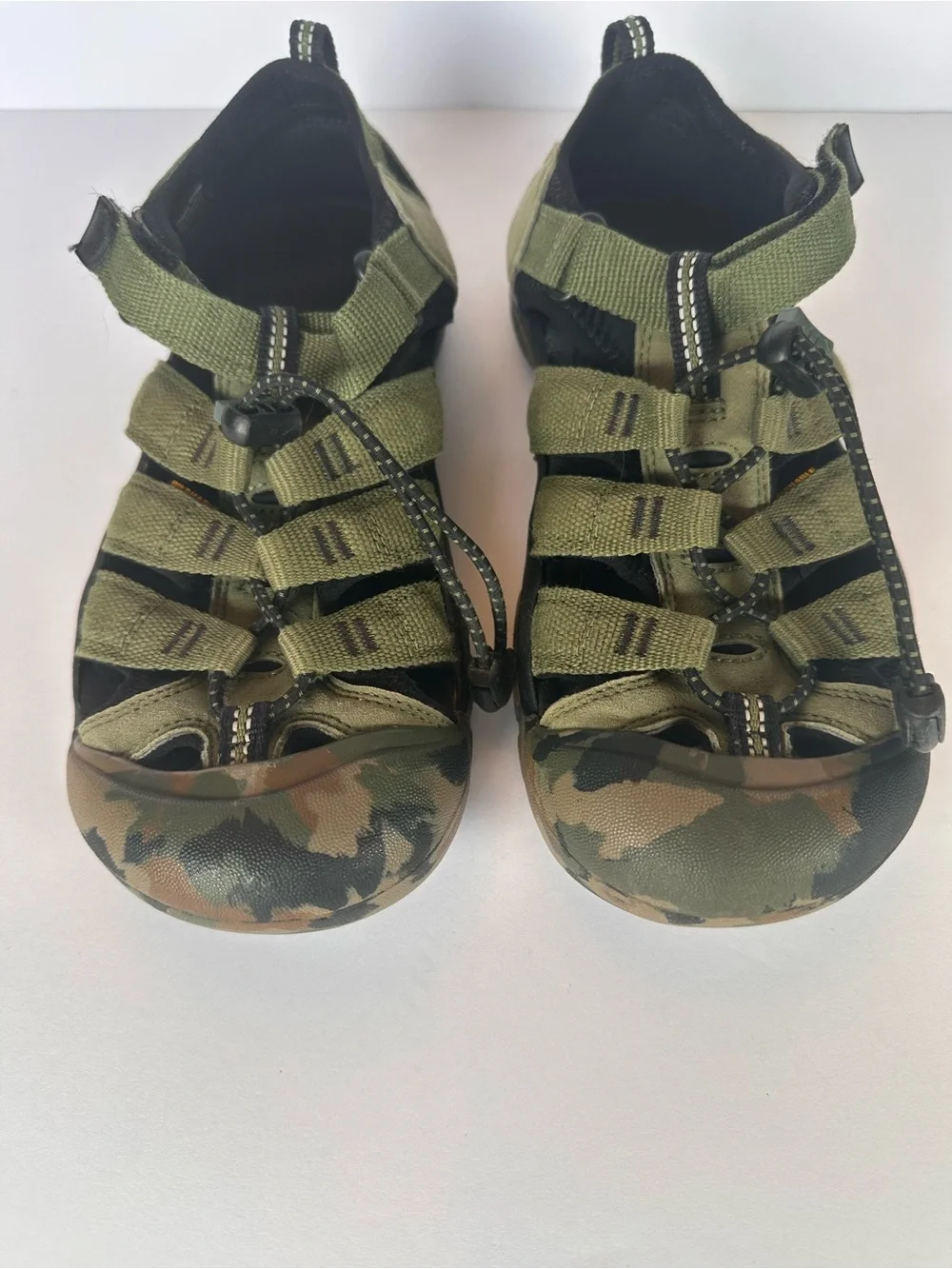 KEEN Newport H2 Camo Water Sandals Kids Size 5 Olive Green Hiking Shoes 1014259